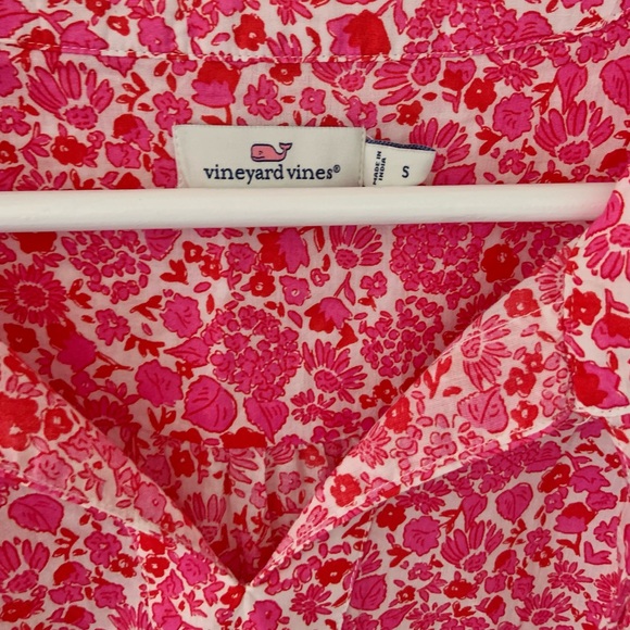 Vineyard Vines Among The Flowers Savannah Popover Pink Floral Small - Picture 4 of 9